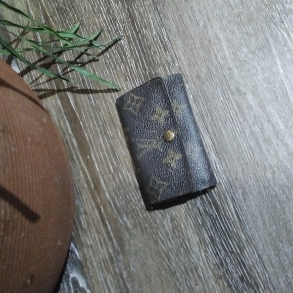 Louis Vuitton Handbags - Louis Vuitton Brown Monogram Wallet